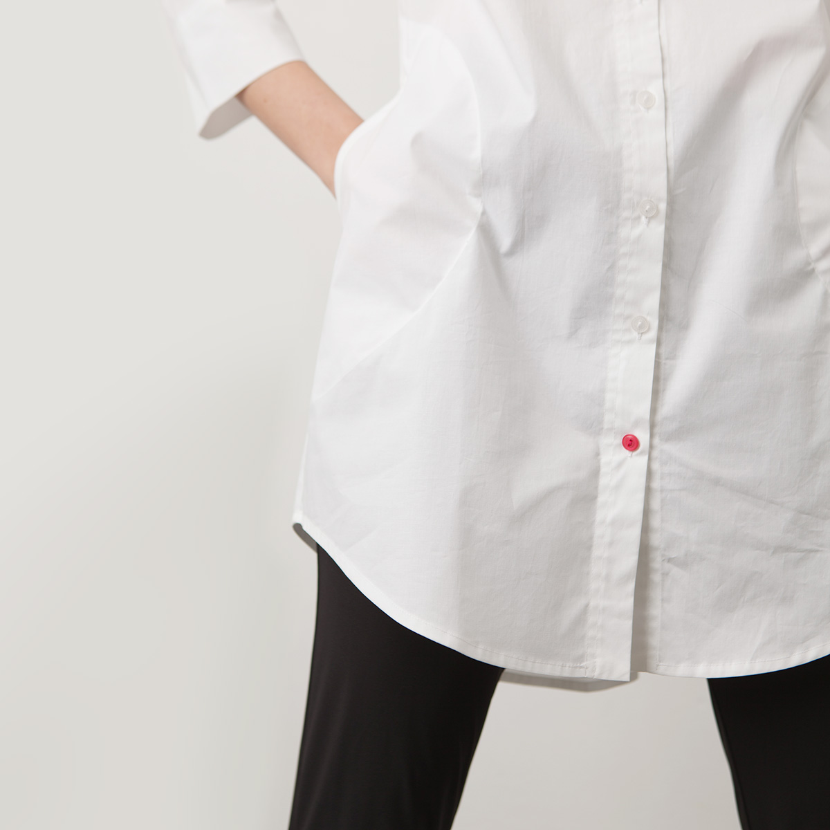 Habits_Charie_White_Overshirt_04.jpg